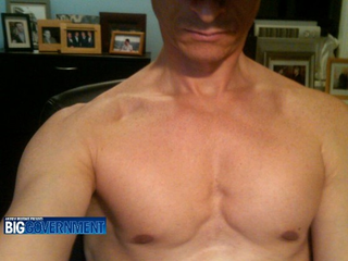 Illustration for article titled In His Cockshot, Weiner Votes For Hairlessness